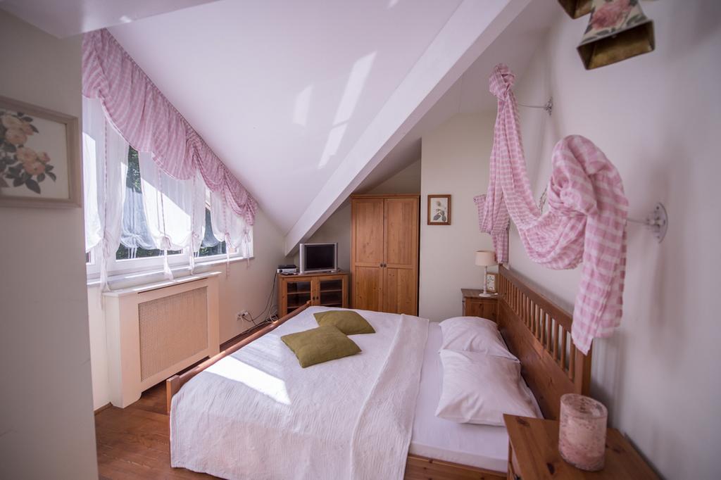 Guesthouse Trajbar Team Zaprešić Rom bilde