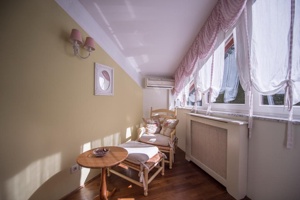 Guesthouse Trajbar Team Zaprešić Rom bilde
