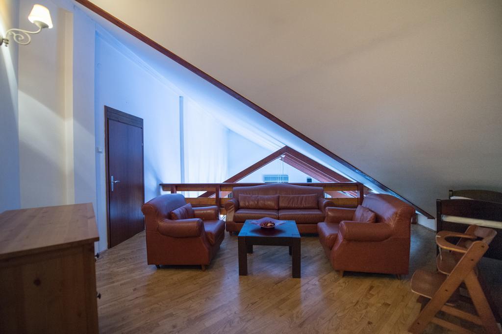 Guesthouse Trajbar Team Zaprešić Rom bilde