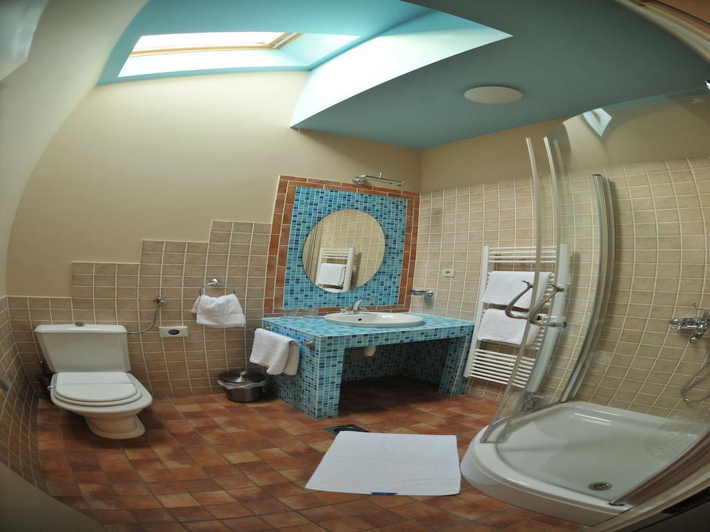 Guesthouse Trajbar Team Zaprešić Rom bilde